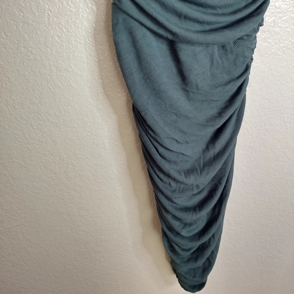 Majorelle x Revolve Montreal one shoulder rushed Dress in Moss Green sz Xs - Picture 5 of 10